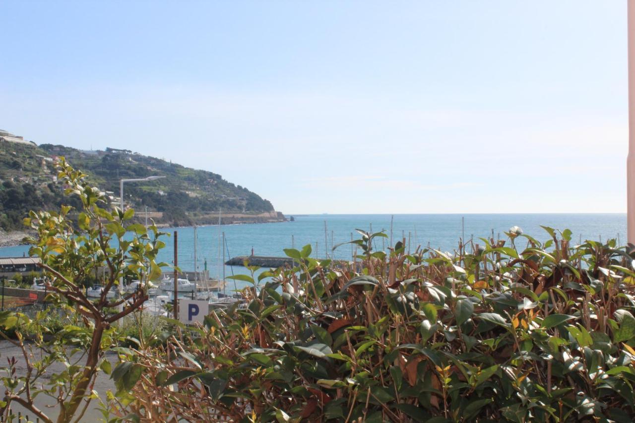 Froggy House Villa San Lorenzo al Mare Exterior photo